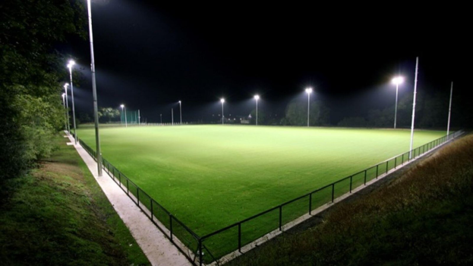How LED Lighting from Leizur Improves Visibility on the Field 