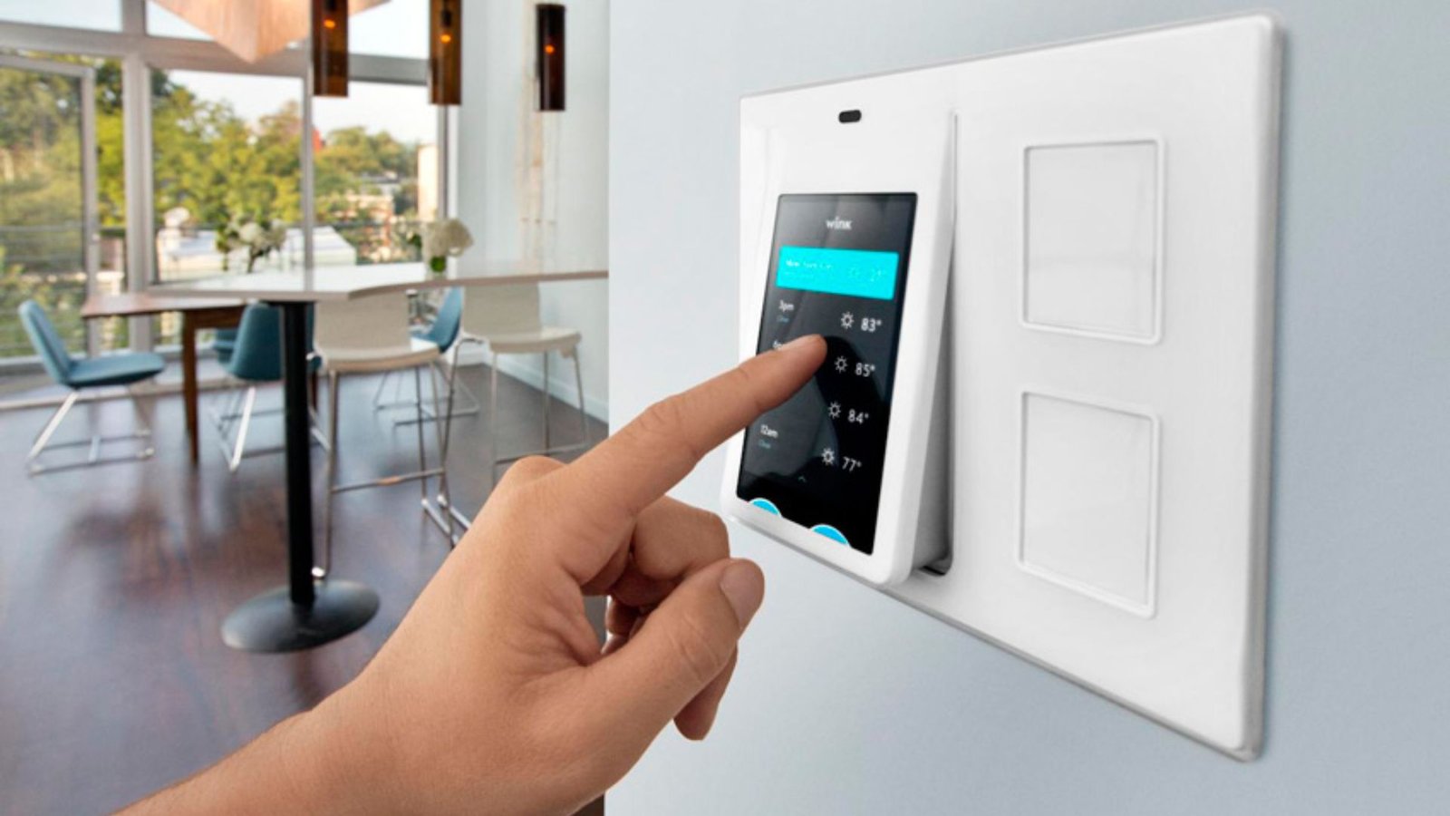 Why Should You Consider a Smart Light Switch 